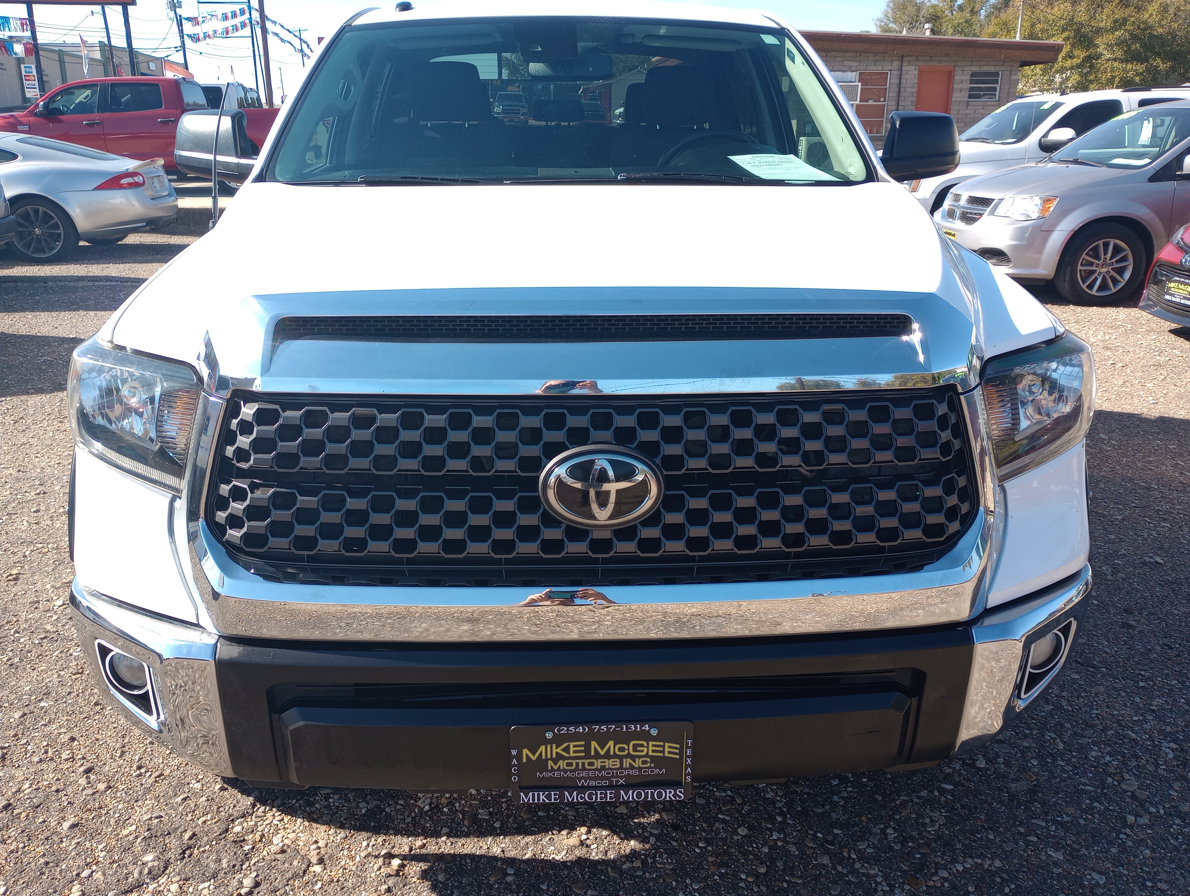 Used 2019 Toyota Tundra SR5 w/ SR5 Upgrade Package RWD image 2