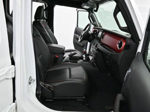 Used 2022 Jeep Wrangler Unlimited Rubicon w/ Cold Weather Group image 31