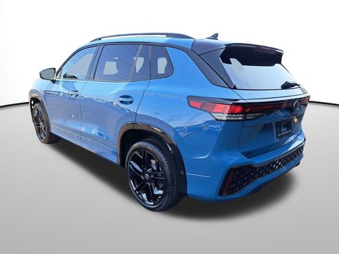 New 2025 Volkswagen Tiguan SE R-Line image 8