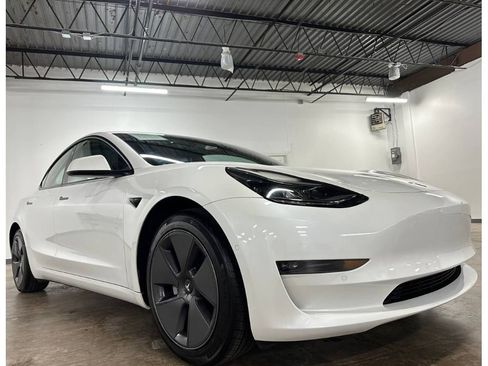 Used 2022 Tesla Model 3 Long Range AWD/4WD image 7