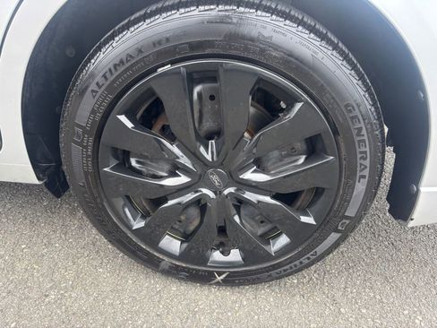 Used 2010 Ford Fusion SE image 9