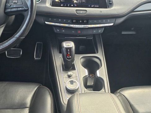 Used 2019 Cadillac XT4 Sport image 17