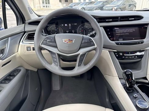 New 2026 Cadillac XT5 Premium Luxury w/ Driver Assist Package image 17