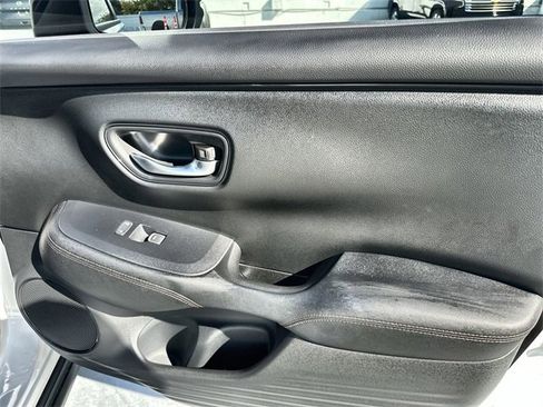 Used 2024 Honda HR-V Sport image 30