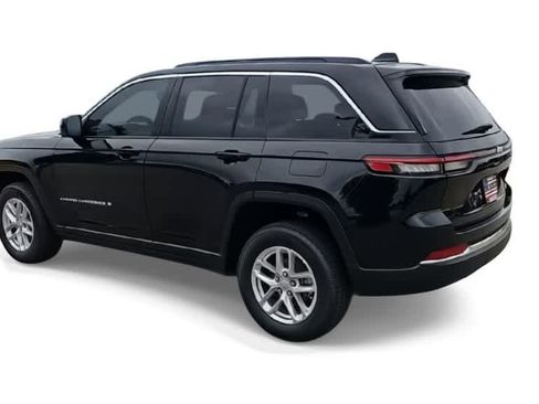 New 2026 Jeep Grand Cherokee Laredo X RWD image 6