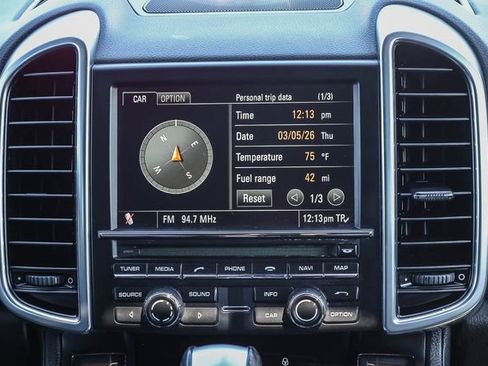 Used 2012 Porsche Cayenne image 15