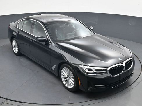 Used 2023 BMW 530i xDrive w/ Premium Package AWD/4WD image 18