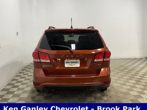 Used 2014 Dodge Journey SXT w/ Flexible Seating Group image 5