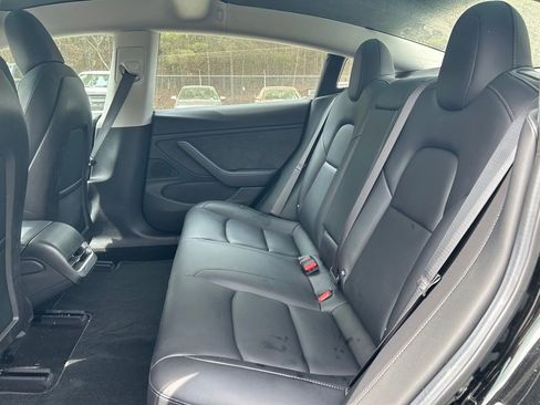 Used 2018 Tesla Model 3 Long Range image 9