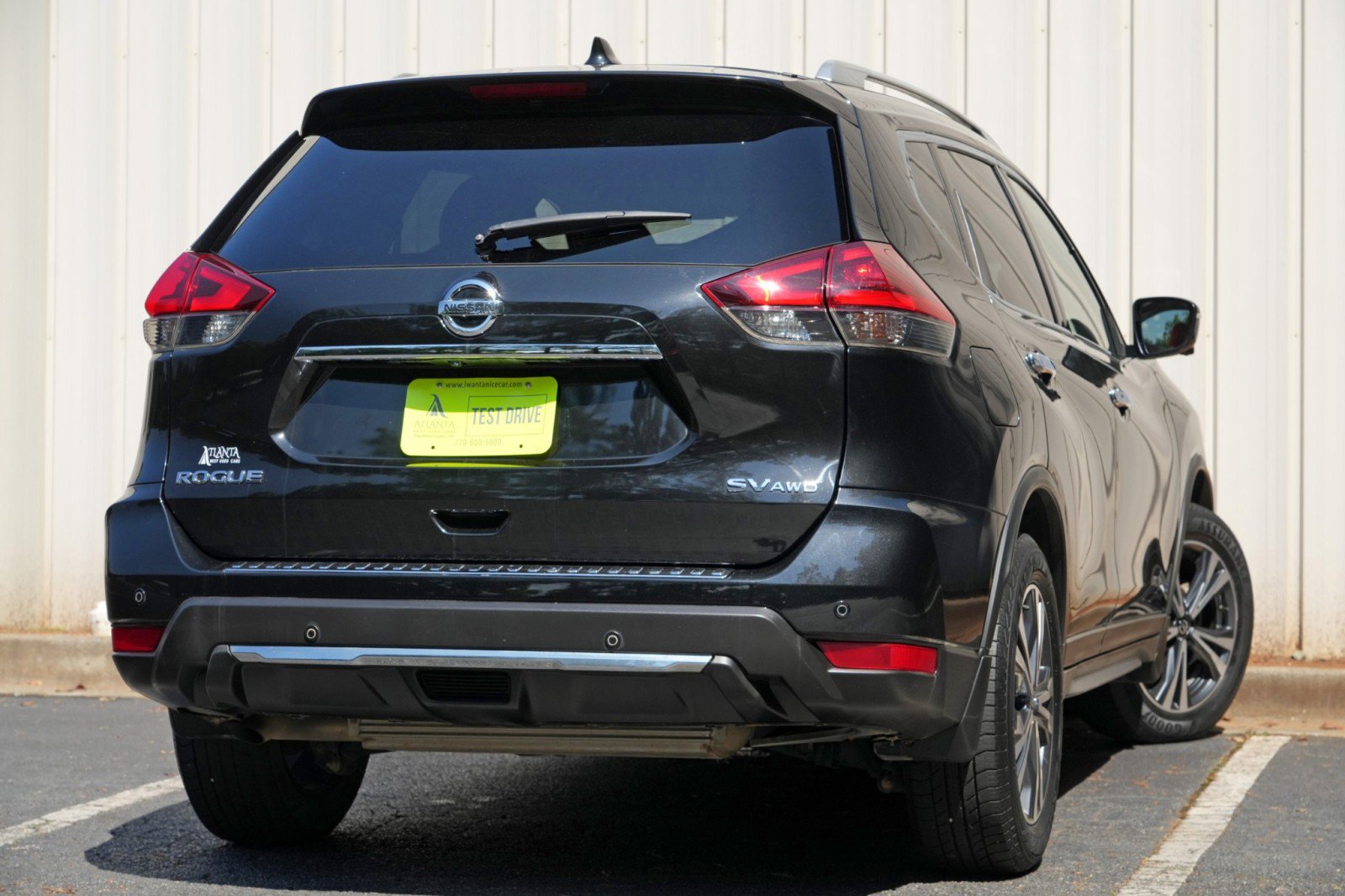 Used 2019 Nissan Rogue SV w/ Premium Package AWD/4WD image 4