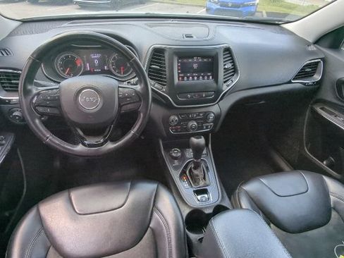 Certified 2021 Jeep Cherokee Latitude Plus AWD/4WD image 15