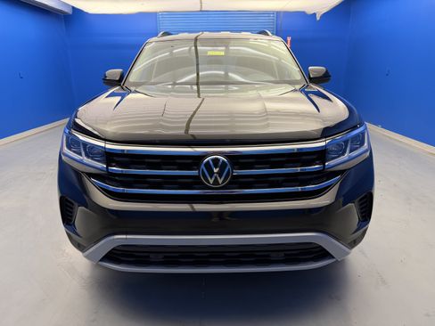 Used 2023 Volkswagen Atlas SE AWD/4WD image 3