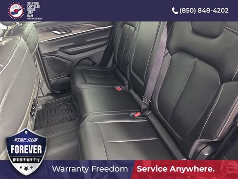 Used 2023 Jeep Grand Cherokee Limited RWD image 26