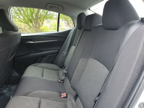 Used 2025 Toyota Camry LE FWD image 10