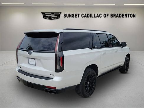 Certified 2024 Cadillac Escalade ESV Sport Platinum w/ LPO, ONYX Package AWD/4WD image 4