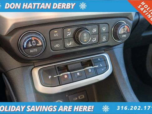 Used 2023 GMC Acadia SLE w/ Driver Convenience Package image 9