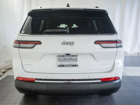 New 2026 Jeep Grand Cherokee L Laredo w/ Trailer Tow Package AWD/4WD image 5