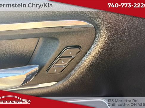 Used 2023 RAM 1500 Laramie AWD/4WD image 16