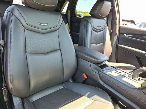 Certified 2023 Cadillac XT5 Premium Luxury AWD/4WD image 19