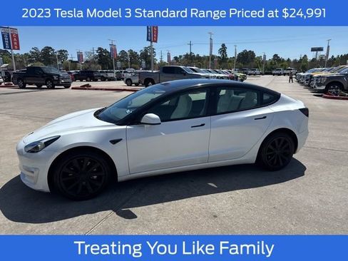 Used 2023 Tesla Model 3 Standard Range image 1