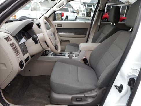 Used 2009 Ford Escape 4WD Hybrid image 12
