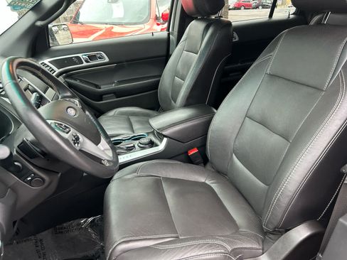 Used 2015 Ford Explorer Sport w/ Equipment Group 401A AWD/4WD image 12
