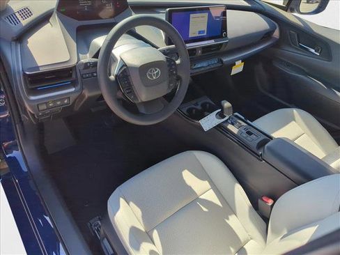 New 2025 Toyota Prius Limited image 3