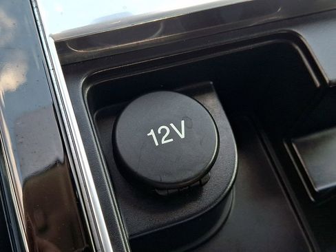Used 2018 Land Rover Range Rover Velar S AWD/4WD image 25