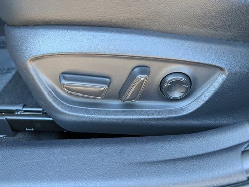 Used 2022 Toyota Camry XSE image 17