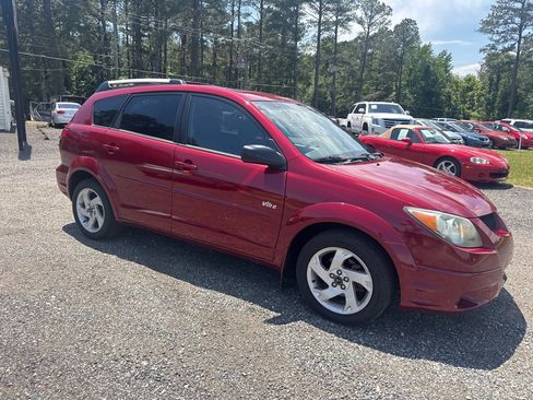 Used 2004 Pontiac Vibe w/ Moon And Tunes Value Package FWD image 13