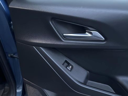 Used 2025 Chevrolet Equinox LT w/ Safety and Technology Package image 27