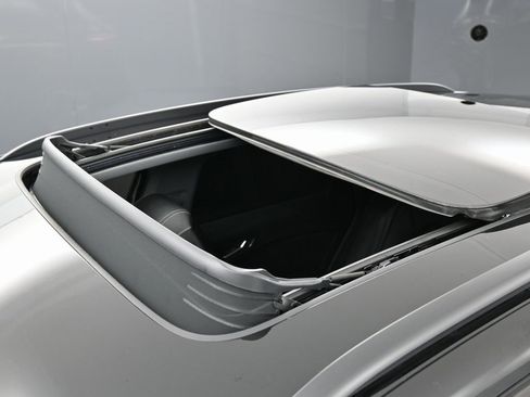 Used 2024 Audi Q4 e-tron Prestige w/ Black Optic Package image 10