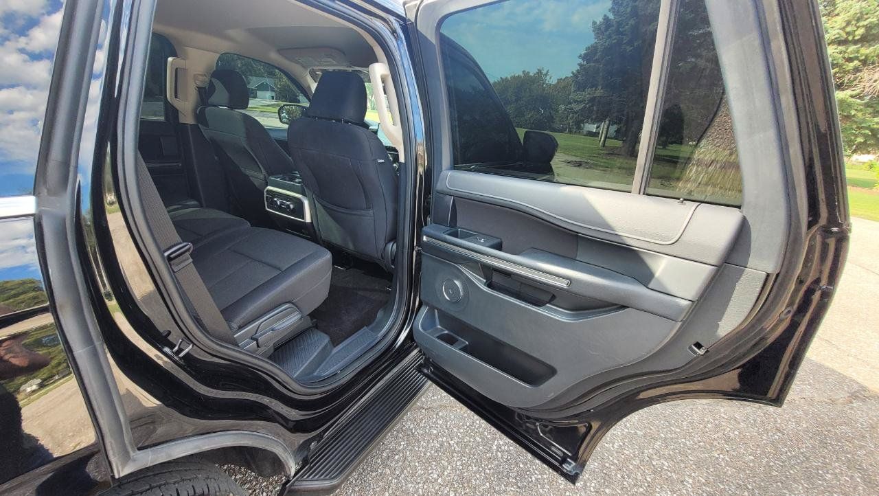 Used 2022 Ford Expedition XL AWD/4WD image 14