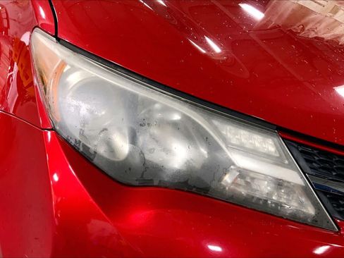 Used 2013 Toyota RAV4 XLE AWD/4WD image 28