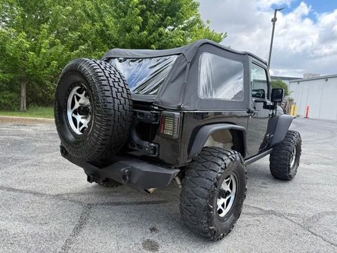 Used 2014 Jeep Wrangler Rubicon w/ Power Convenience Group AWD/4WD image 3