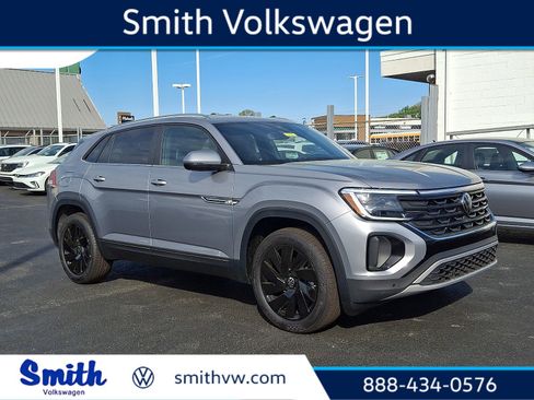 New 2026 Volkswagen Atlas Cross Sport SE AWD/4WD image 1