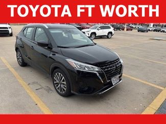 Used 2024 Nissan Kicks SV image 1