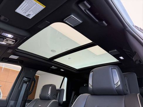 Used 2026 Cadillac Escalade Luxury w/ Touring Package AWD/4WD image 23