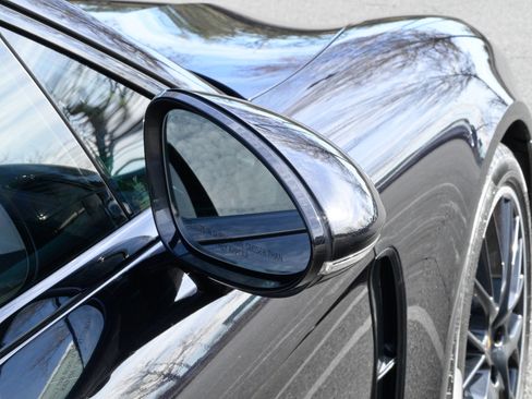 Used 2019 Porsche Panamera GTS image 13