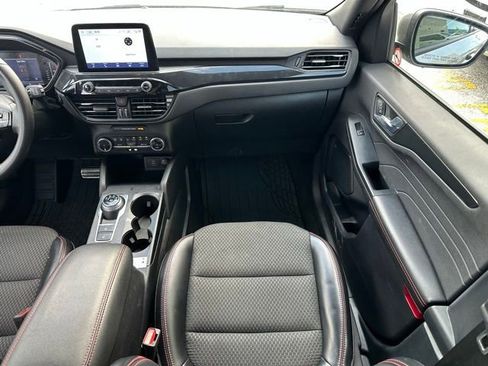 Certified 2023 Ford Escape ST-Line FWD image 11