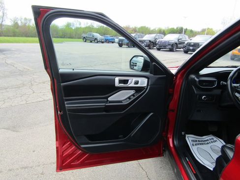 Used 2020 Ford Explorer ST w/ ST Street Pack AWD/4WD image 24