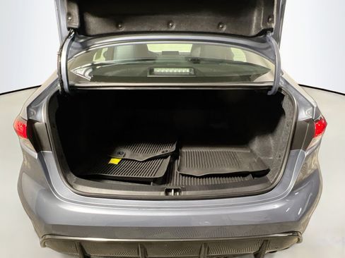 Used 2025 Toyota Corolla SE w/ Convenience Package FWD image 34