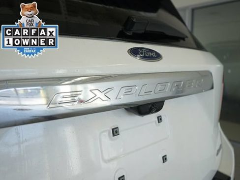 Certified 2023 Ford Explorer XLT w/ Equipment Group 202A AWD/4WD image 13