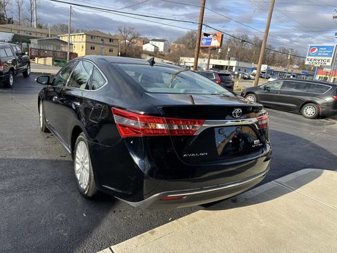 Used 2013 Toyota Avalon Limited image 30