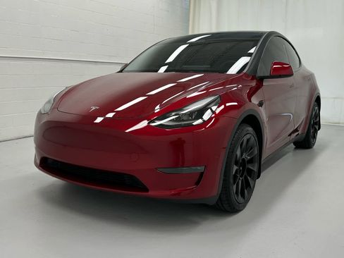 Used 2024 Tesla Model Y Long Range image 4