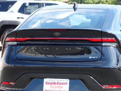 New 2026 Toyota Prius XLE FWD image 7