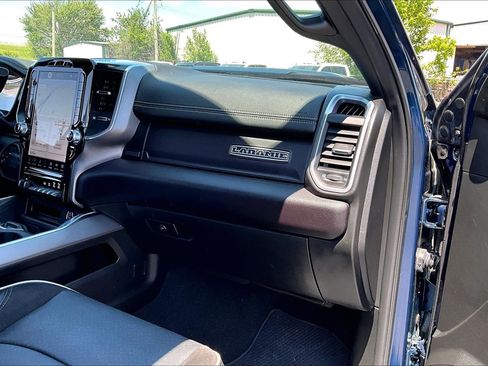 Used 2023 RAM 2500 Laramie AWD/4WD image 15