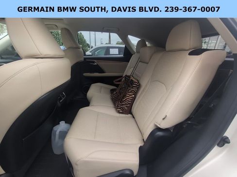 Used 2022 Lexus RX 350L Premium w/ Premium Package image 25