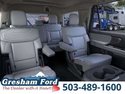 New 2026 Ford Expedition Platinum image 12