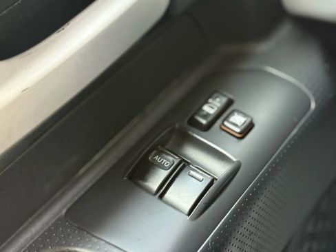 Used 2010 Toyota FJ Cruiser 4WD image 19